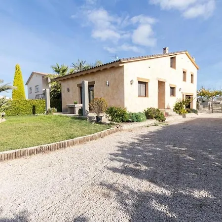Lo Guaret. Holiday home La Cava